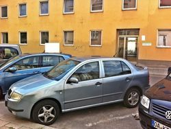 Blau metallic Gebraucht 2002 Skoda Fabia Comfort Kleinwagen | 3.499 €