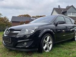 Schwarz Gebraucht 2007 Opel Astra Cosmo Kombi | 3.950 € (Etwas zu teuer)