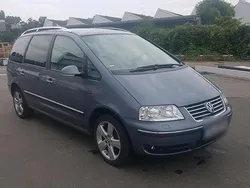 Andere außenfarben Gebraucht 2009 VW Sharan Edition Van / Kleinbus | 6.988 € (Teuer)