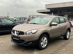 Grau Gebraucht 2012 Nissan Qashqai SUV | 5.399 € (Guter Preis)