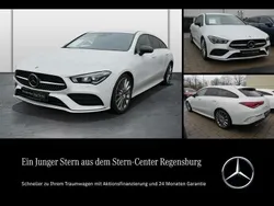 Digitalweiß Gebraucht 2023 Mercedes CLA200 Shooting Brake AMG Kombi | 34.289 € (Fairer Preis)