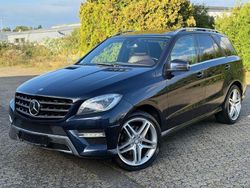 Blau Gebraucht 2013 Mercedes ML350 AMG line SUV | 15.800 € (Fairer Preis)