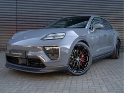 Grau Neu 2025 Porsche Macan SUV | 121.104 € (Etwas zu teuer)