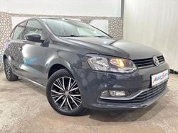 Grau Gebraucht 2016 VW Polo Allstar Limousine | 10.971 € (Fairer Preis)
