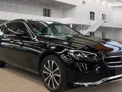 Schwarz Gebraucht 2022 Mercedes E300 Avantgarde Limousine | 31.950 € (Fairer Preis)