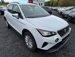 Weiß Gebraucht 2024 Seat Arona Style SUV | 19.490 € (Guter Preis)