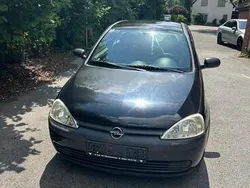Schwarz Gebraucht 2002 Opel Corsa Kleinwagen | 650 € (Guter Preis)