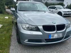 Blau Gebraucht 2006 BMW 325 Shadowline Limousine | 5.000 €