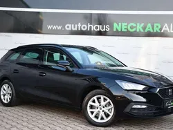 Mitternachtsschwarz Gebraucht 2023 Seat Leon Style Kombi | 24.480 € (Fairer Preis)