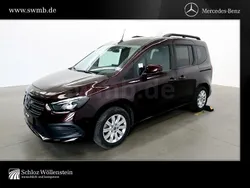 Rot Gebraucht 2024 Mercedes T180 Progressive Van / Kleinbus | 33.990 € (Teuer)