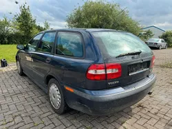 Blau Gebraucht 2000 Volvo V40 Kombi | 390 € (Guter Preis)