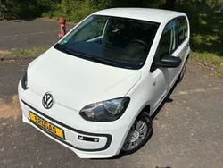 Weiß Gebraucht 2014 VW up! take up! Kleinwagen | 7.990 € (Etwas zu teuer)