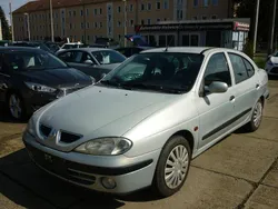 Silber Gebraucht 2000 Renault Mégane Limousine | 600 € (Guter Preis)