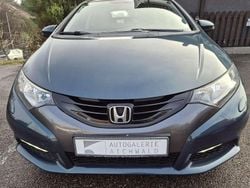 Woodlandgreen Gebraucht 2013 Honda Civic Comfort Limousine | 5.850 € (Fairer Preis)