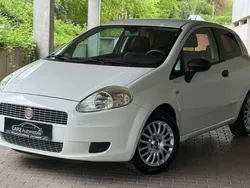 Colore esterno (bianco divino) Gebraucht 2009 Fiat Grande Punto Active Kleinwagen | 2.200 € (Etwas zu teuer)