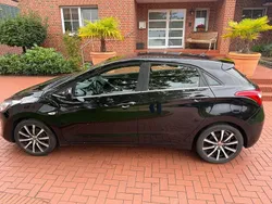 Schwarz Gebraucht 2015 Hyundai i30 YES! Limousine | 7.300 € (Guter Preis)