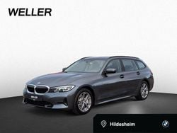 Mineralgrau Gebraucht 2022 BMW 330 Sport Line Kombi | 25.250 € (Guter Preis)