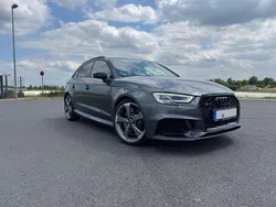 Grau Gebraucht 2020 Audi RS3 Sportback Premium Kleinwagen | 51.000 € (Teuer)