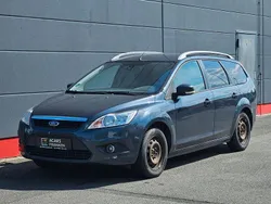 Blau Gebraucht 2011 Ford Focus Viva Limousine | 2.999 € (Guter Preis)