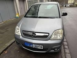 Grau Gebraucht 2006 Opel Meriva Edition Van / Kleinbus | 1.500 € (Guter Preis)