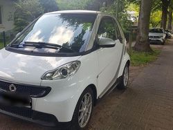 Weiß Gebraucht 2012 Smart ForTwo Coupé Coupé | 5.199 € (Fairer Preis)