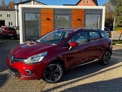 Rot Gebraucht 2016 Renault Clio GrandTour Intens Kombi | 11.990 € (Etwas zu teuer)