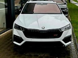 Weiß Gebraucht 2024 Skoda Octavia RS Kombi | 40.600 € (Fairer Preis)