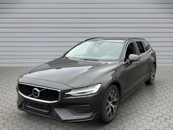 Grau Gebraucht 2022 Volvo V60 Core Kombi | 20.290 € (Guter Preis)