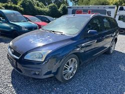 Blau Gebraucht 2005 Ford Focus Titanium Kombi | 1.400 € (Guter Preis)