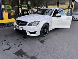 Weiß Gebraucht 2013 Mercedes C63 AMG AMG Kombi | 45.900 € (Fairer Preis)