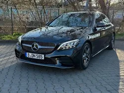 Grau Gebraucht 2020 Mercedes C200 AMG line Limousine | 28.880 € (Guter Preis)