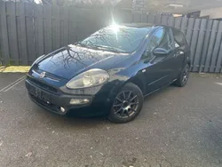 Schwarz Gebraucht 2010 Fiat Punto Evo Racing Kleinwagen | 3.490 € (Fairer Preis)