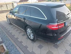 Schwarz Gebraucht 2018 Mercedes E220 Kombi | 17.950 € (Guter Preis)