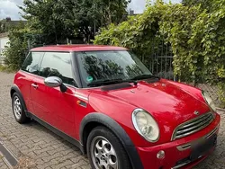 Rot Gebraucht 2005 Mini ONE Kleinwagen | 2.600 € (Fairer Preis)