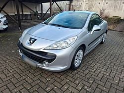 Silber Gebraucht 2007 Peugeot 207 CC Cabrio | 2.900 € (Guter Preis)