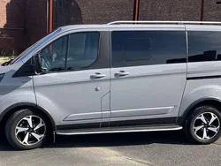 Grau Gebraucht 2023 Ford Tourneo Custom Van / Kleinbus | 41.990 € (Etwas zu teuer)