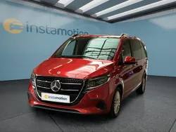 Rot Gebraucht 2024 Mercedes V250 Van / Kleinbus | 69.249 € (Teuer)