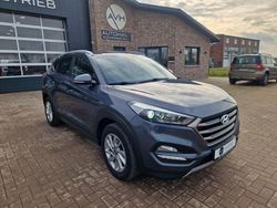 Grau Gebraucht 2016 Hyundai Tucson SUV | 16.890 € (Fairer Preis)