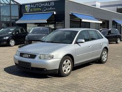 Grau Gebraucht 2001 Audi A3 Ambiente Limousine | 2.290 € (Fairer Preis)