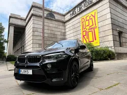 Schwarz Gebraucht 2017 BMW X5 M Performance SUV | 47.900 € (Fairer Preis)