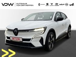 Weiß Gebraucht 2024 Renault Mégane Equilibre Limousine | 31.780 €