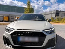 Silber Gebraucht 2022 Audi A1 Sportback Premium Kleinwagen | 29.100 € (Fairer Preis)