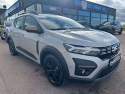 Grau Gebraucht 2024 Dacia Sandero Extreme SUV | 17.450 € (Fairer Preis)