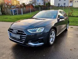 Grau Gebraucht 2021 Audi A4 Advanced Kombi | 25.500 € (Guter Preis)