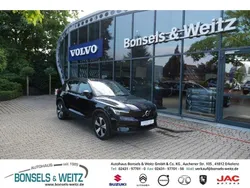 Black solid (stone) / solid Gebraucht 2022 Volvo XC40 Core SUV | 32.490 € (Etwas zu teuer)