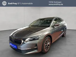 Graphitgrau metallic Gebraucht 2024 Skoda Octavia Selection Kombi | 25.890 € (Guter Preis)