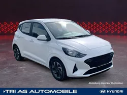 Atlas white / sol Gebraucht 2024 Hyundai i10 Trend Kleinwagen | 15.490 € (Guter Preis)