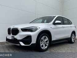 Mineralweiß metallic Gebraucht 2021 BMW X1 Advantage SUV | 26.299 € (Fairer Preis)