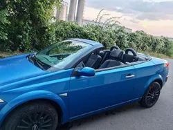 Blau Gebraucht 2004 Renault Mégane Cabriolet Privilege Cabrio | 1.799 € (Guter Preis)