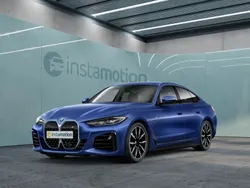 Blau Gebraucht 2022 BMW i4 M Sport Limousine | 46.790 € (Etwas zu teuer)